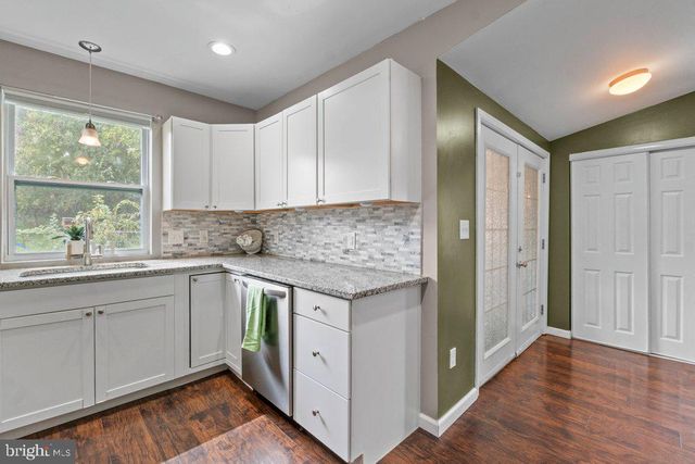 237 3RD AVE, Baltimore, MD 21227
