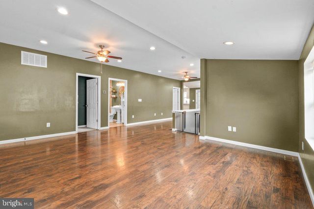 237 3RD AVE, Baltimore, MD 21227