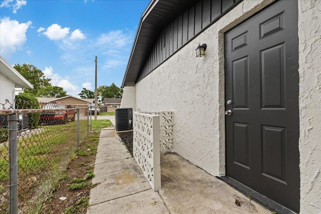 9401 GLEN MOOR LANE, Port Richey, FL 34668