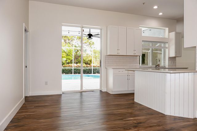 7685 SE Pleasant Ridge Court, Stuart, FL 34997