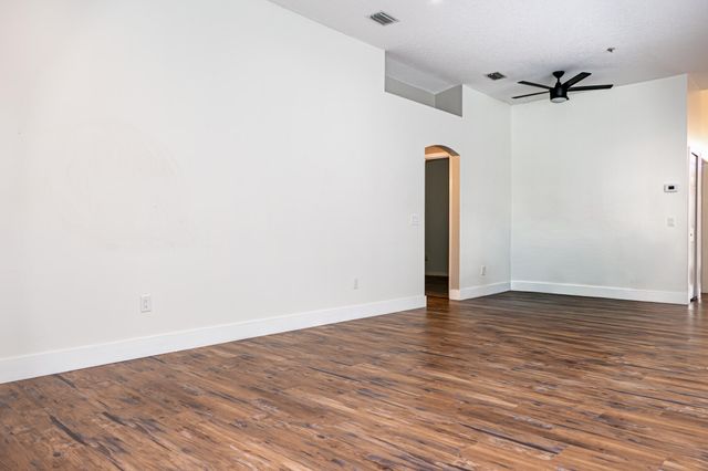 7685 SE Pleasant Ridge Court, Stuart, FL 34997