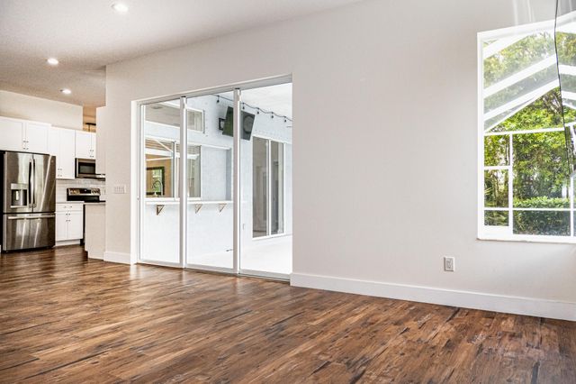 7685 SE Pleasant Ridge Court, Stuart, FL 34997