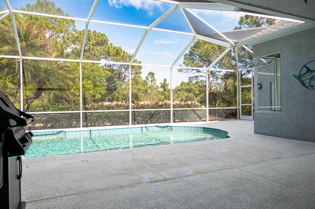 7685 SE Pleasant Ridge Court, Stuart, FL 34997