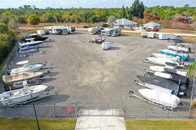 7685 SE Pleasant Ridge Court, Stuart, FL 34997