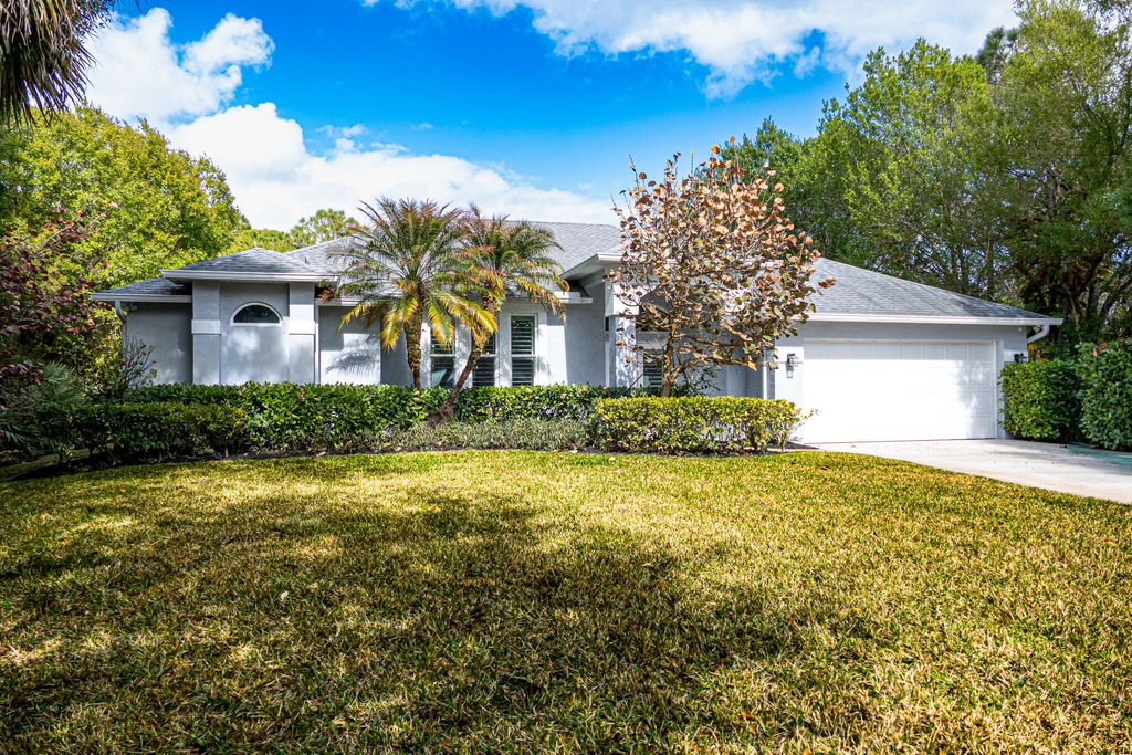 7685 SE Pleasant Ridge Court, Stuart, FL 34997
