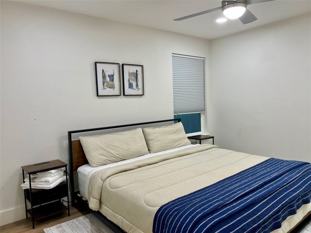 1119 Panama Street, Houston, TX 77009