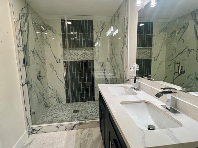 1119 Panama Street, Houston, TX 77009