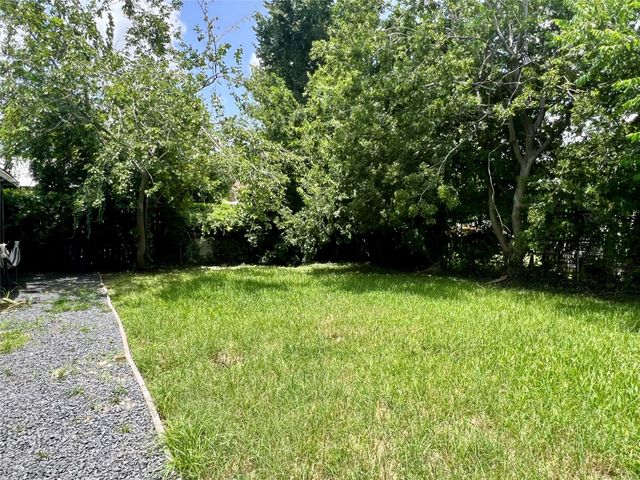 1119 Panama Street, Houston, TX 77009