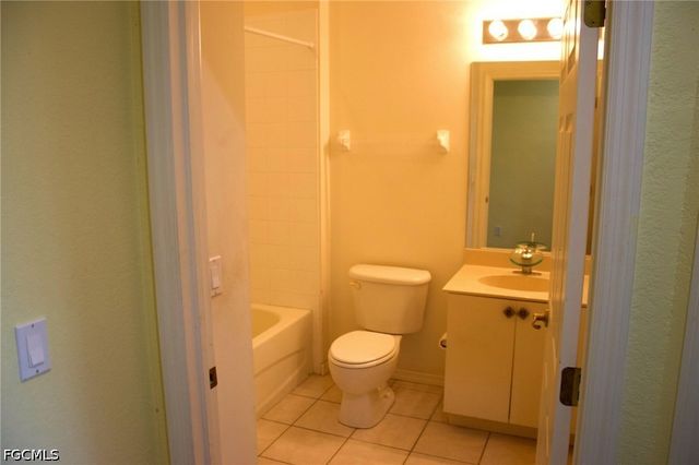 4213 Liron AVE 202, Fort Myers, FL 33916