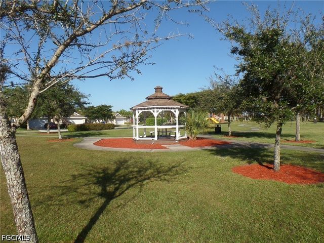 4213 Liron AVE 202, Fort Myers, FL 33916