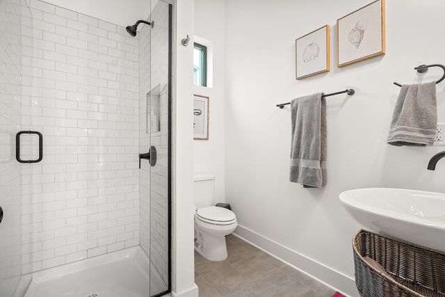 1268 3rd Ave, S, Nashville, TN 37210