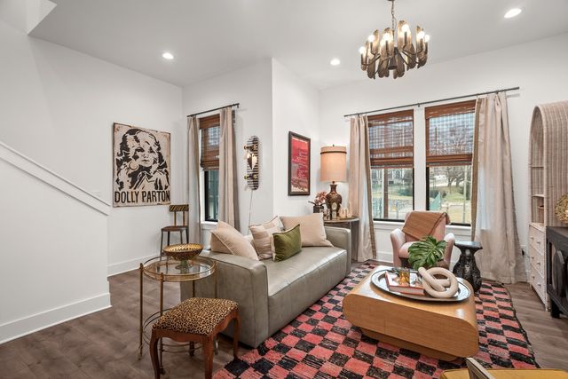 1268 3rd Ave, S, Nashville, TN 37210