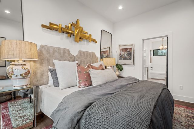 1268 3rd Ave, S, Nashville, TN 37210