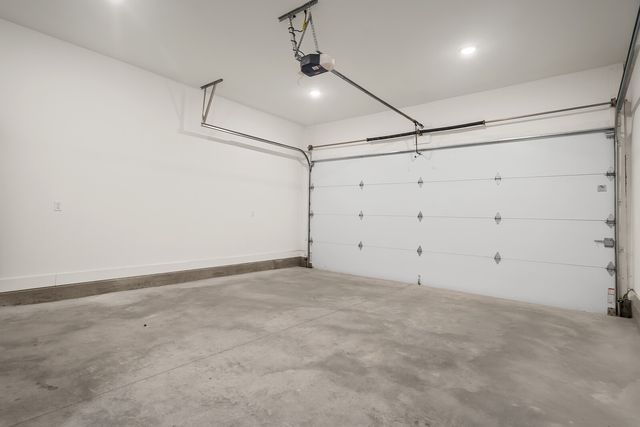 1268 3rd Ave, S, Nashville, TN 37210