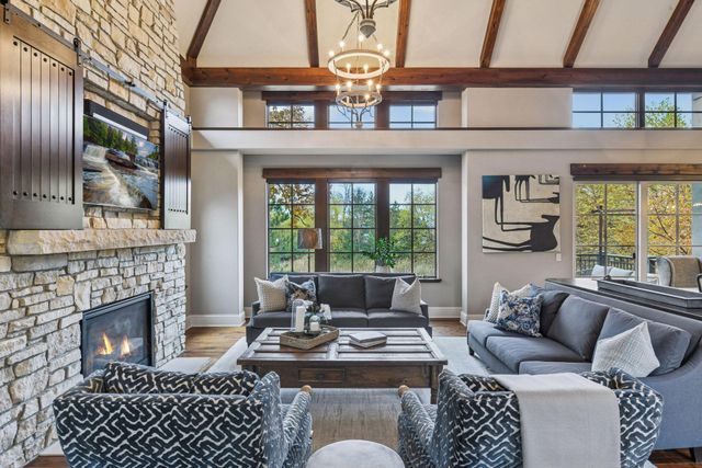 425 Carpenters Point, Wayzata, MN 55391
