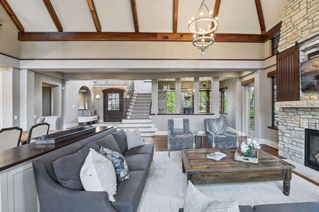 425 Carpenters Point, Wayzata, MN 55391