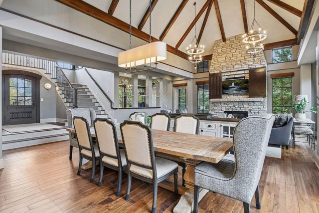 425 Carpenters Point, Wayzata, MN 55391