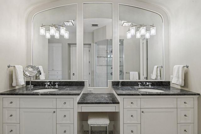425 Carpenters Point, Wayzata, MN 55391