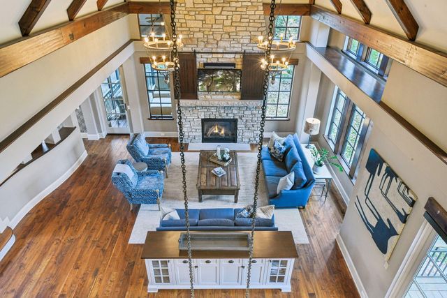 425 Carpenters Point, Wayzata, MN 55391