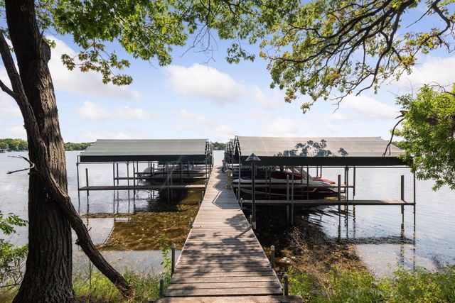 425 Carpenters Point, Wayzata, MN 55391