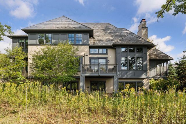 425 Carpenters Point, Wayzata, MN 55391