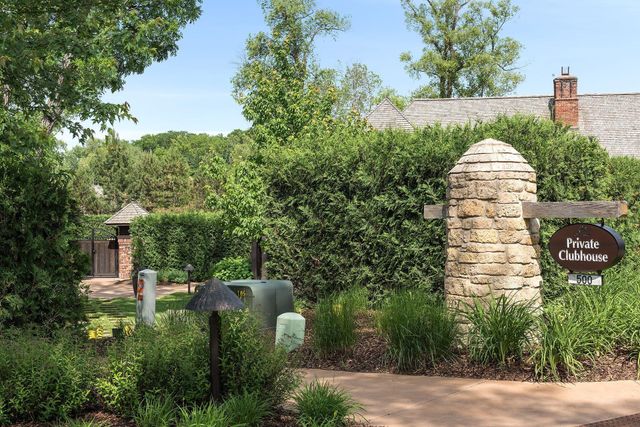 425 Carpenters Point, Wayzata, MN 55391