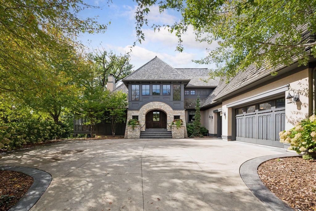 425 Carpenters Point, Wayzata, MN 55391 — photo 2