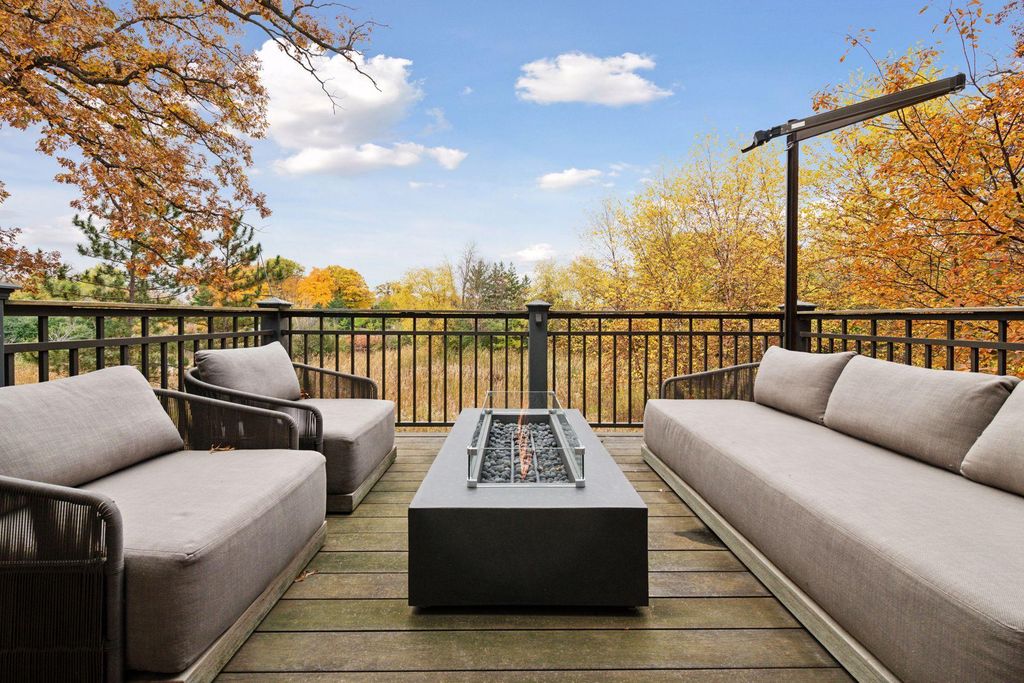 425 Carpenters Point, Wayzata, MN 55391 — photo 5