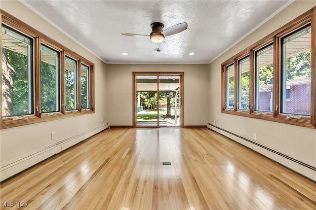 8001 Robin Lane, Brecksville, OH 44141