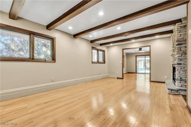 8001 Robin Lane, Brecksville, OH 44141