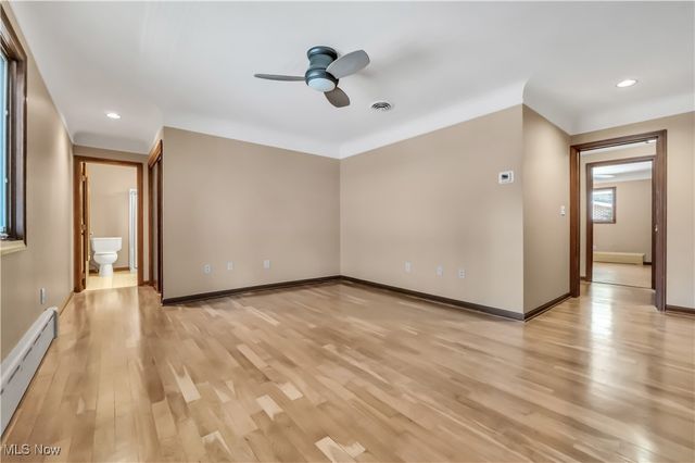 8001 Robin Lane, Brecksville, OH 44141