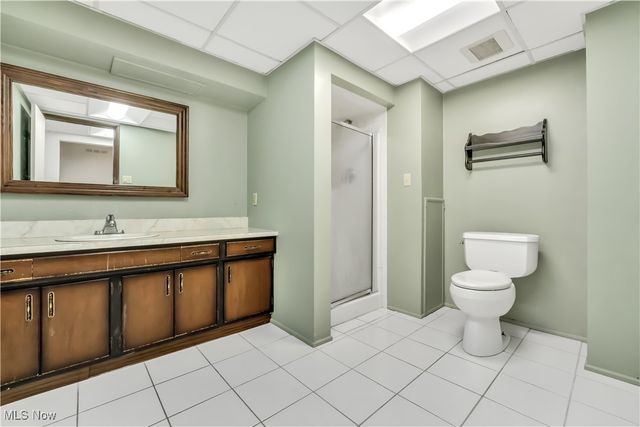 8001 Robin Lane, Brecksville, OH 44141