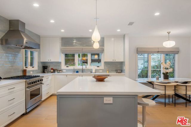 1948 N Curson Avenue, Los Angeles, CA 90046