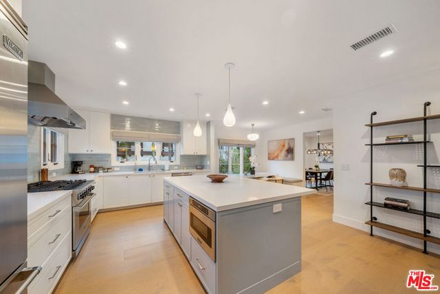 1948 N Curson Avenue, Los Angeles, CA 90046