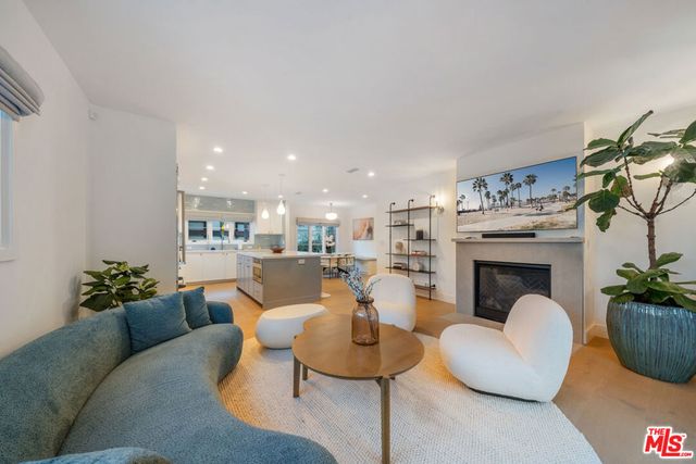 1948 N Curson Avenue, Los Angeles, CA 90046