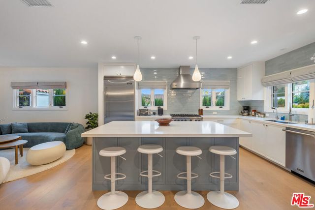 1948 N Curson Avenue, Los Angeles, CA 90046