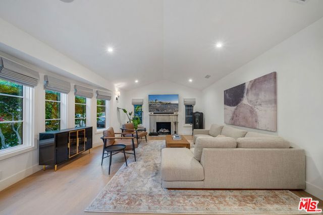 1948 N Curson Avenue, Los Angeles, CA 90046