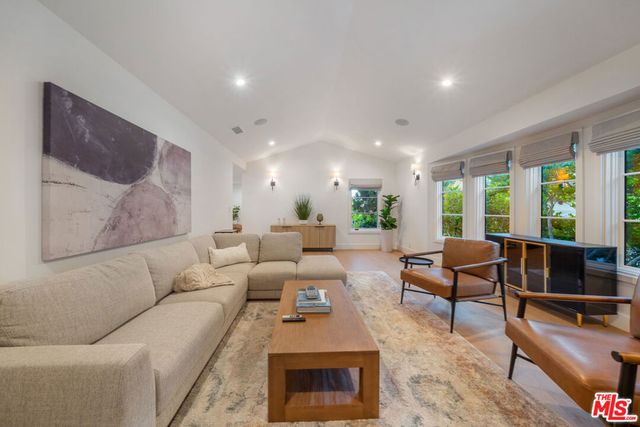 1948 N Curson Avenue, Los Angeles, CA 90046