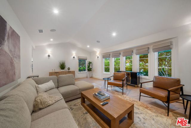 1948 N Curson Avenue, Los Angeles, CA 90046