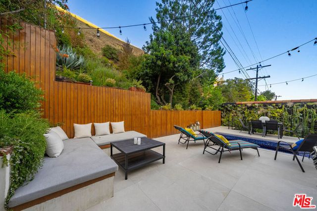 1948 N Curson Avenue, Los Angeles, CA 90046