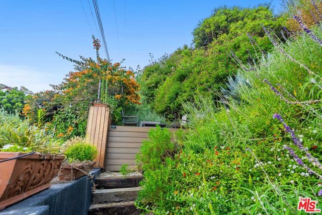 1948 N Curson Avenue, Los Angeles, CA 90046