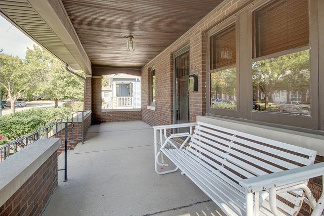 822 N Raynor Avenue, Joliet, IL 60435