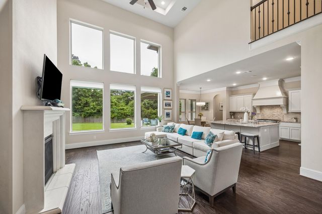 177 Caledonia Circle Circle, Montgomery, TX 77316