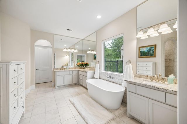 177 Caledonia Circle Circle, Montgomery, TX 77316