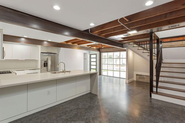 2005 Portsmouth Street C, Houston, TX 77098