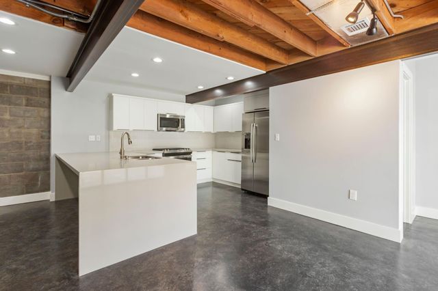 2005 Portsmouth Street C, Houston, TX 77098