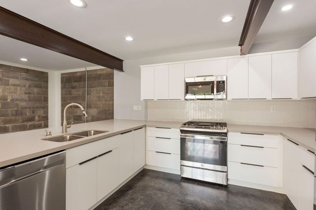 2005 Portsmouth Street C, Houston, TX 77098