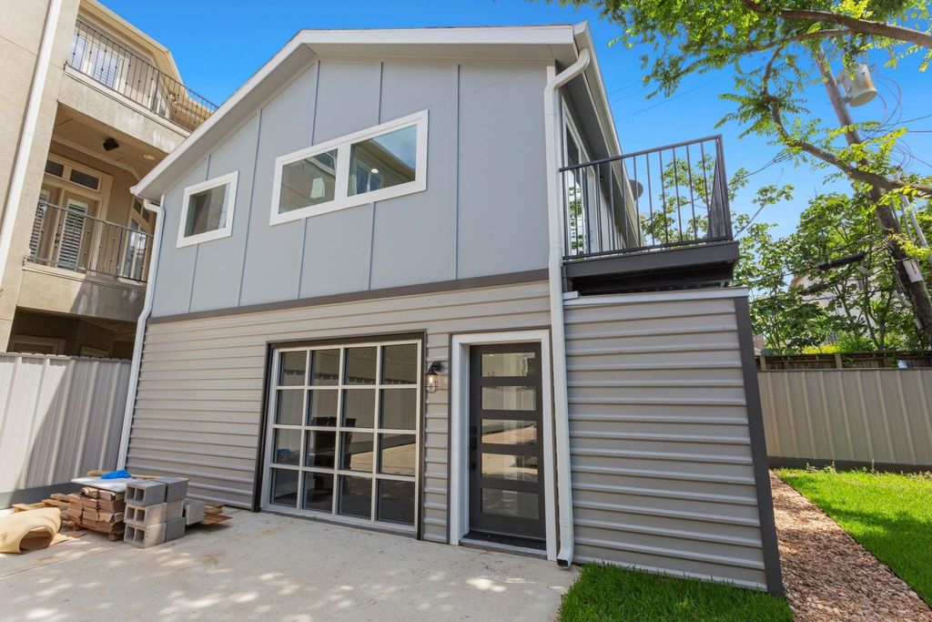 2005 Portsmouth Street C, Houston, TX 77098