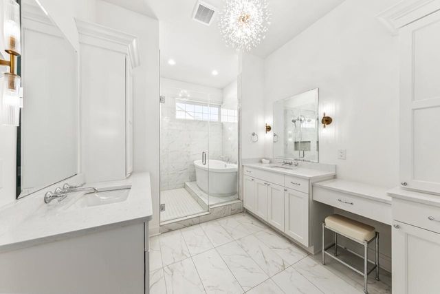 20285 Newport LANE, Brookfield, WI 53045