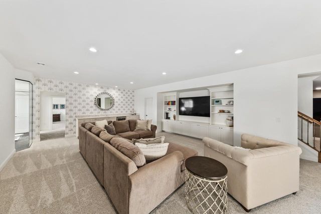 20285 Newport LANE, Brookfield, WI 53045